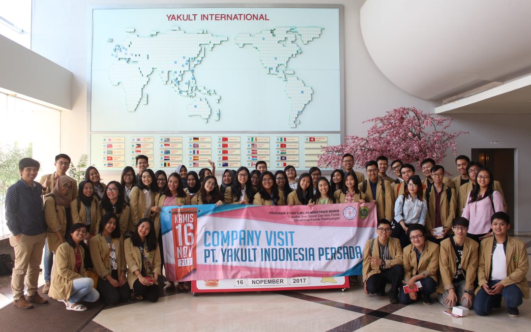 KUNJUNGAN PERUSAHAAN KE PT YAKULT INDONESIA PERSADA